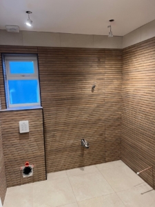 Tiler In Ewell